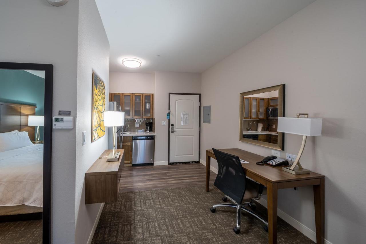 Staybridge Suites Houston East - Baytown By Ihg Pokoj fotografie